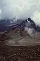 Anstieg von der Schutzhütte zum Kraterrand