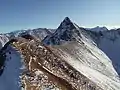 Gipfelpyramide des Pihappers vom benachbarten Pflugsberg aus gesehen.