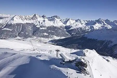 Piz Martegnas mit Bergüner Stöcke und Err-Gebiet.