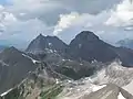 Blick zu Piz Mitgel und Corn da Tinizong.