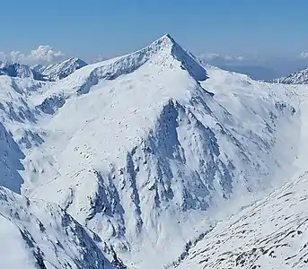 Blick nach Süden zum Pizz Gallagiun.