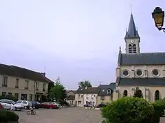 Hauptplatz von Coye-la-Forêt