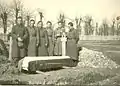 Grabkreuz eines kroatischen Soldaten, das Dreiblatt zeigend (Banja Luka, 1943)
