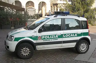Einsatzfahrzeug der Polizia Locale in Como