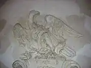 Phönix über dem Kamin