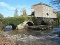Brücke über den Couesnon; der Fluss bildet hier die Grenze zu Antrain