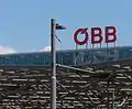 Kaum sichtbare Bahnhofsuhr