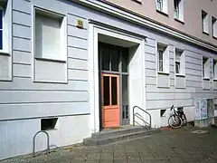 Hauseingang 122
