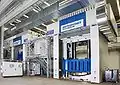 Dieffenbacher Presse für Kunststoffumformung