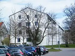 Die Prinz-Franz-Kaserne als Verwaltungsgebäude (2012)
