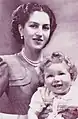 Alexandra mit ihrem Sohn (um 1946)