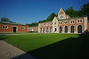 Hauptbrunnhaus mit Magazin 2