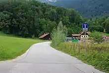 Fischzuchtstraße an der Abzweigung der Langackerstraße