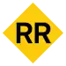 Rautenförmiges Liniensymbol mit den schwarzen Großbuchstaben RR in gelb gefülltem, auf der Spitze stehendem Viereck vor neutralem Hintergrund