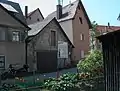 Das denkmalgeschützte Gemeindebackhaus von Gönningen (1867) besteht aus Gönninger Tuff.