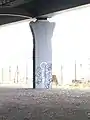 Eine der Stützen im Detail