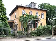 Villa Dr.-Schmincke-Allee 16