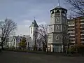 Katholische Kirche der Geburt der Jungfrau Maria mit Glockenturm