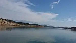 Stausee der Ranjit-Sagar-Talsperre