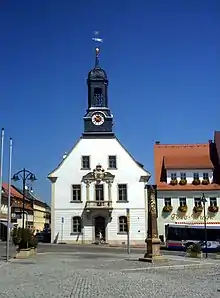 Postmeilensäule auf dem Markt