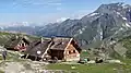 Die Schutzhütte vor dem Gipfel des Grand Bec.