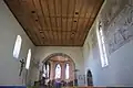 Langhaus mit Spolien zum Chor