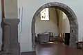 Taufkapelle davor Spolie Triumphbogen
