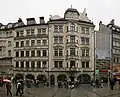 1885 – Augustiner-Bräu, in München, Neuhauser Straße 27, Umgestaltung und Innengestaltung von Emanuel von Seidl