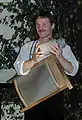 Christoph Leibold mit Waschbrett und Milchkanne