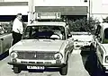 mit erstem Dienstfahrzeug (1990)