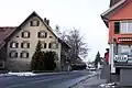 Die stark befahrene Landesstraße 3 trennt den Ortsteil Rickenbach.