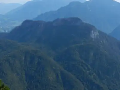 Aussicht nach Osten zum Zug des Rabensteinhorns (1373&nbsp;m)