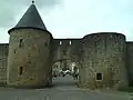 Porte de Sierck mit Marktplatz im Hintergrund (13.&nbsp;Jahrhundert)