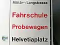 Ausgerolltes Rollband eines Zürcher Mercedes-Benz O 405 GTZ, rechts neben den Zielen sind die Lochungen zur automatischen Positionierung erkennbar