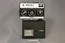 Rollei 35S mit Blitz