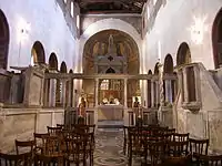 Santa Maria in Cosmedin, in Rom: paarige Ambonen, 14. Jh.