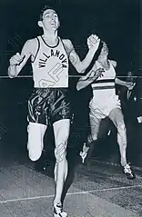 Nach seiner olympischen Goldmedaille 1956 errang Ron Delany EM-Bronze