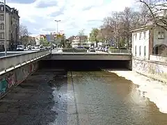 Rotmaindeckelung am Bayreuther Annecyplatz