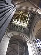 Kathedrale von Rouen, frühes 12. Jh., innen Laternenobergaden über oberem Triforium