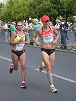 Sandra Ruales (li.) – Rang&nbsp;56 / Ulrike Maisch – nicht im&nbsp;Ziel