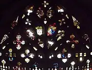 Maßwerk mit Engeln und dem Wappen der Bretagne