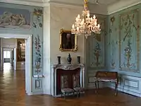 Musikzimmer mit bemalten Tapeten aus Schloss Ostrau,um 1720/1730