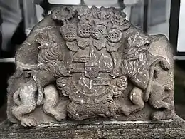 Wappenstein des Adelssitzes von&nbsp;1694