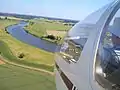 SH" im Landeanflug auf Hoya Piste "12"