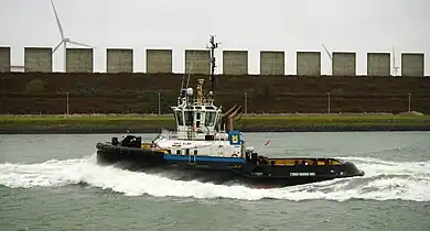 Die Betonplatten des Nordteils auf dem Erddamm