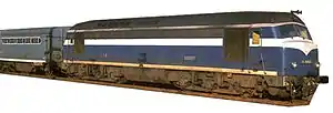 CC 80001 nach dem Umbau auf Dieselantrieb vor einem Heizwagen