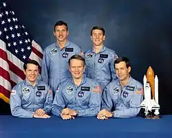 v. l. n. r. Robert Stewart, David Hilmers, Karol Bobko, William Pailes, Ronald Grabe