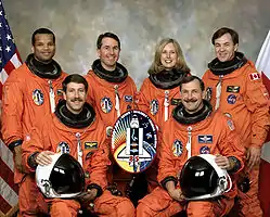 v. l. n. r. Robert Curbeam, Kent Rominger, Stephen Robinson, Jan Davis, Curtis Brown, Bjarni Tryggvason