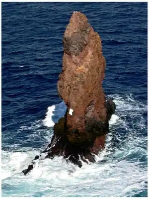 Ansicht auf den Sail Rock