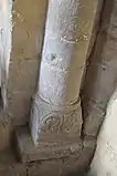 Säule mit Basis